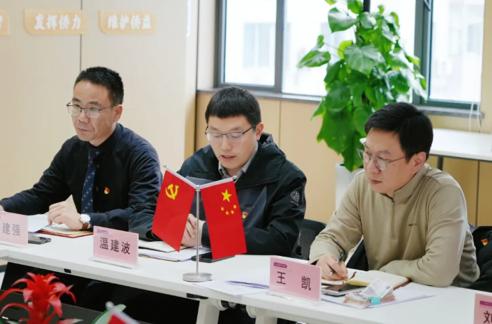 1774333976381624.png 9335a1b2e1307bd42a40e055467a544.png