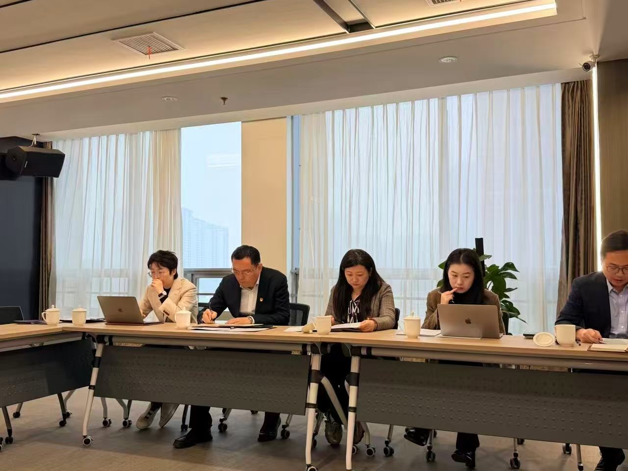 1775615815736573.jpg 727029264401585520.jpg